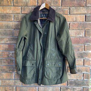 Barbour Women’s Classic Beadnell Jacket.   Color: Olive.  Size: US 10.